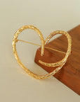 Simple Personality Line Heart Shaped Brooch - floysun