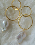 Metal Circle Baroque Pearl Drop Earrings -2