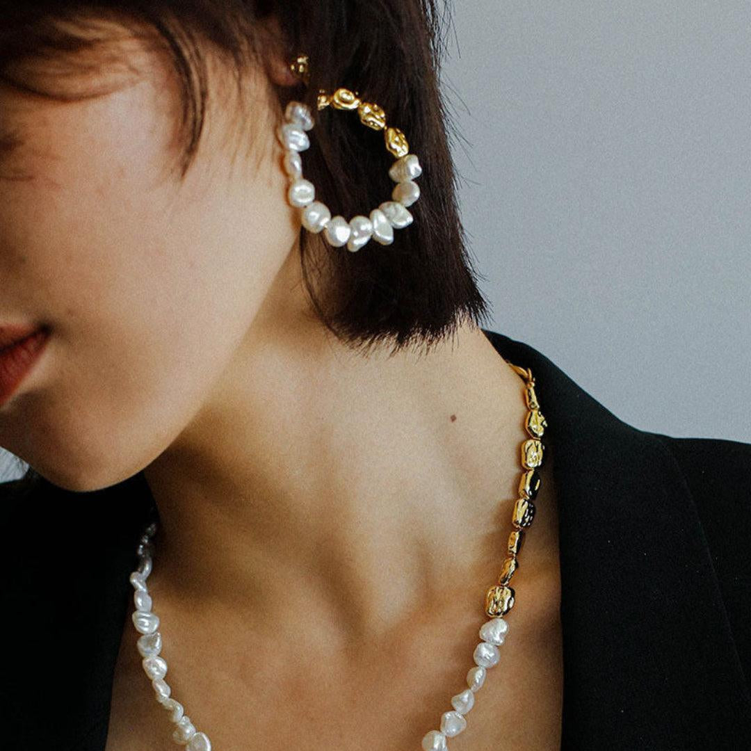 Metal Petal Baroque Pearl Earrings -4