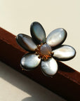 Gray Mother of Pearl Flower & Agate Brooch - floysun